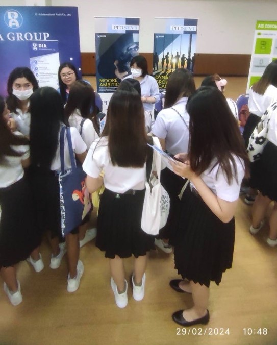 Job Fair มหาวิทยาลัยราชมงคลพระนคร
